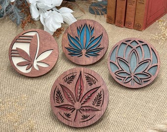 Houten onderzetter met bladmotief • Mahonie- of walnootafwerking • Plantenliefhebbercadeau