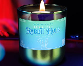 Vela Down The Rabbit Hole – Aroma a cuero amaderado y brandy