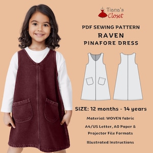 Könnte beinhalten: Ein junges Mädchen trägt ein weinrotes Latzkleid über einem weißen Langarmshirt. Das Bild enthält ein PDF-Schnittmuster für ein Raven-Latzkleid mit Größen von 12 Monaten bis 14 Jahren. Das Muster enthält illustrierte Anweisungen.