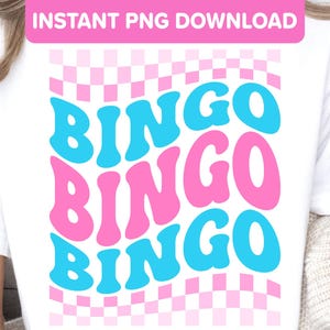 Bingo PNG Design Digital Download - Groovy Retro Summer Bingo Game Player Bonito Rosa Azul Estética Transferência Sublimação Camisa & Artesanato PNG