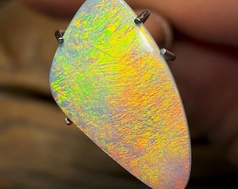 2,95 cts - Ópalo negro sólido Lightning Ridge