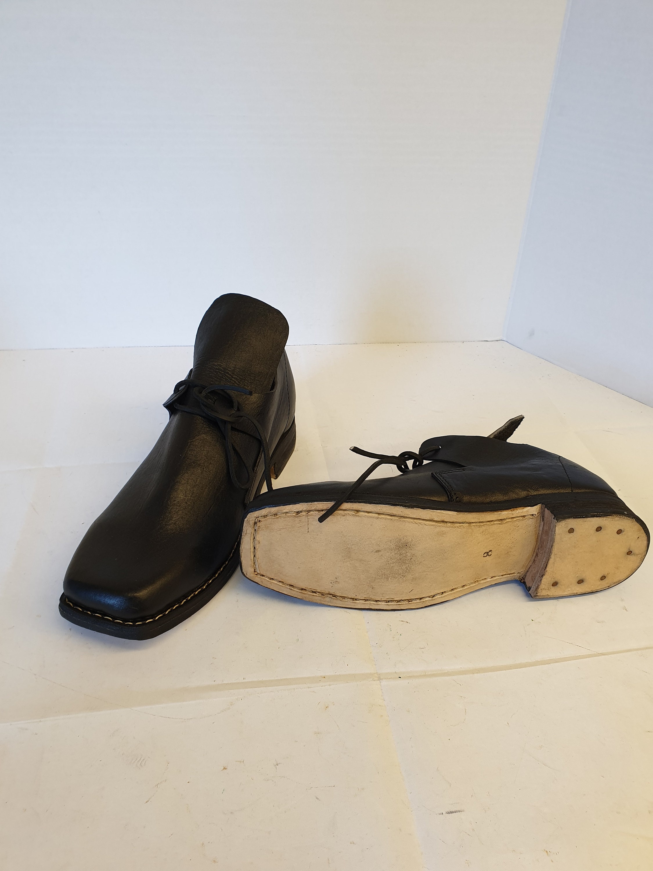 1600 shoes top