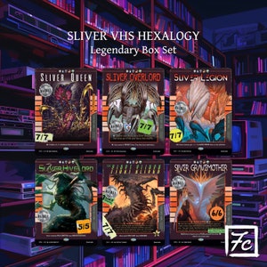 Può includere: Un set di sei cassette VHS con illustrazioni di diverse creature Sliver del gioco di carte collezionabili Magic: The Gathering. Le cassette sono etichettate con i nomi delle creature, tra cui "Regina Sliver", "Signore Sliver", "Legione Sliver", "Signore dell'alveare Sliver", "Il Primo Sliver" e "Madre Tomba Sliver".