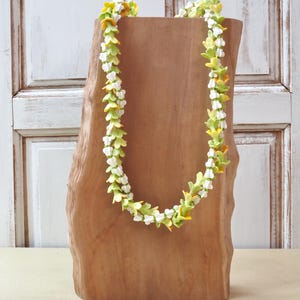 Green Pakalana  with Crown flower Lei ,Clay flower Lei, Hawaiian  Lei , Summer Necklace, Aloha Lei , wedding lei,Hula Accessories