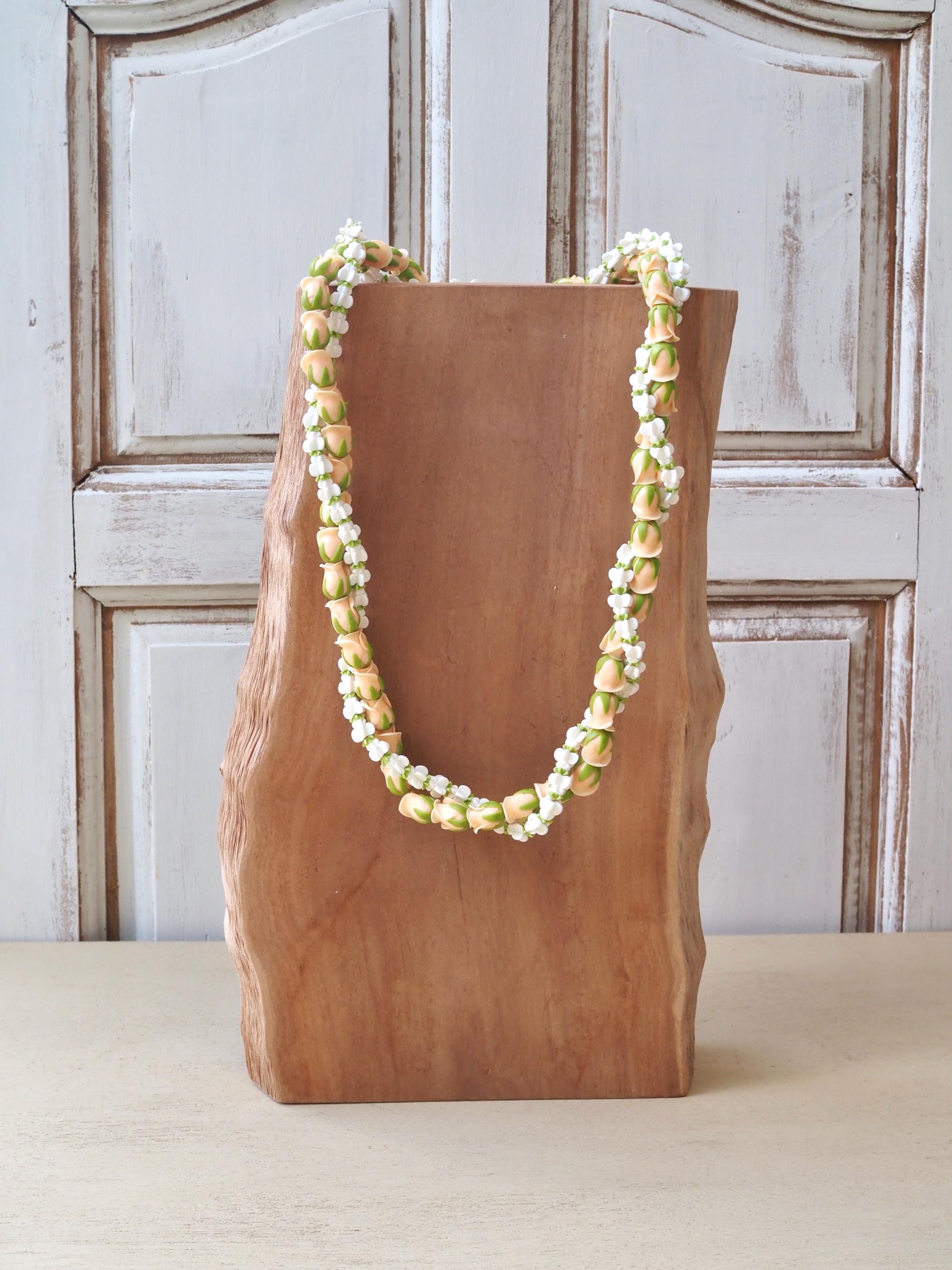 Light orange rose bud and White crown flower Clay Lei, Hawaiian  Lei , Summer Necklace, Aloha Lei ,wedding lei,Hula Accessories
