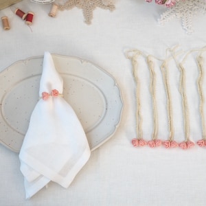 Serviettenringe 6er-Set – handgefertigte gehäkelte Mini-Serviettenringe in Rose, Orange, Tischdekoration für Hochzeiten, Geschenke für Mama, Geschenke zur Wohnungserwärmung