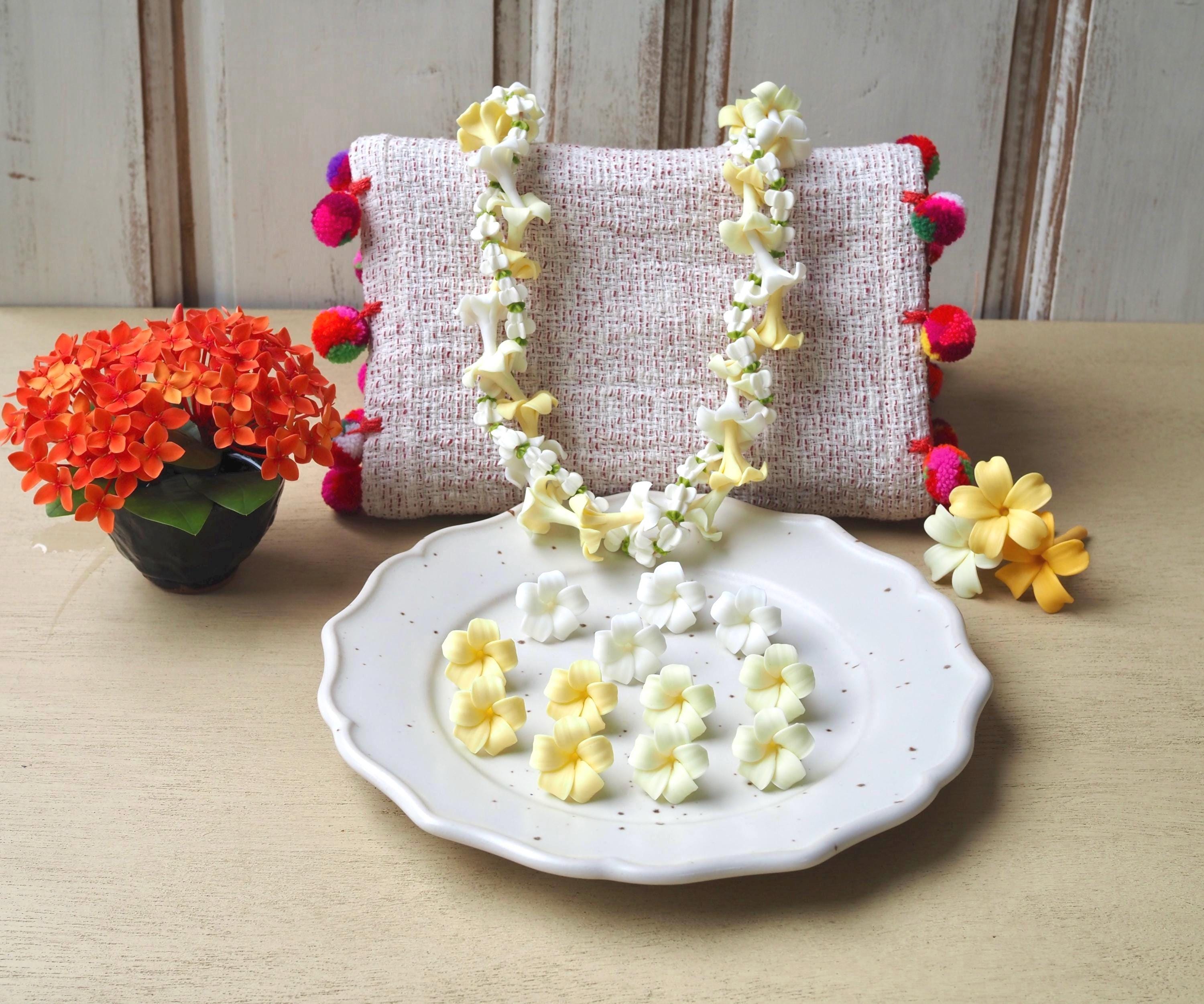 Puakenikeni earrings - Etsy 日本