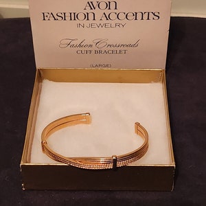 Avon Fashion Crossroads Cuff Bracelet (Large)