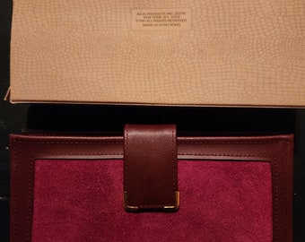 Avon 1981 French Purse Secretary Checkbook Wallet