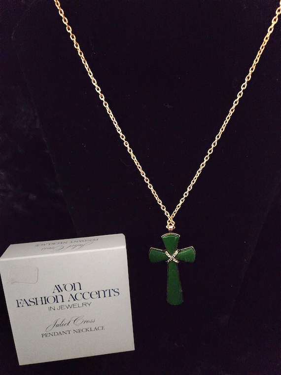 Avon 1976 Faux Jade Juliet Cross Necklace