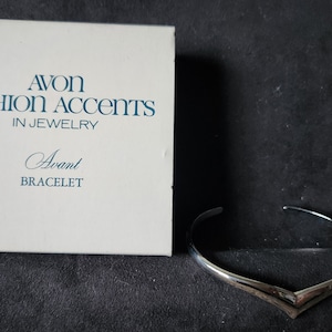 Avon Avant Armband