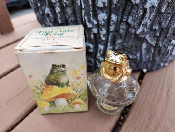 Set of Avon Mouse and Frog Cologne Bottles - image 2