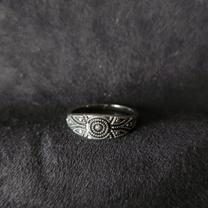Avon 1980 Antiqued Pinky Ring