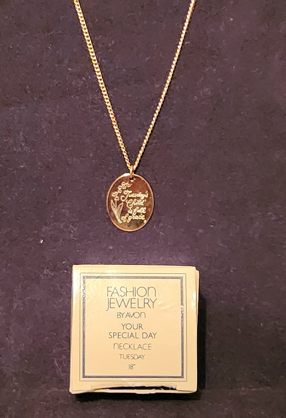 Avon Your Special Day Necklace
