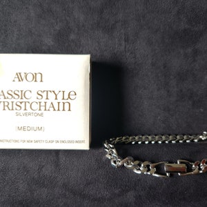 Avon Classic Style Wristchain (Med)