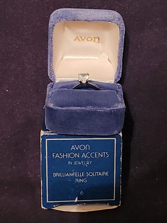 Avon 1979 Brilliantelle Solitaire Ring