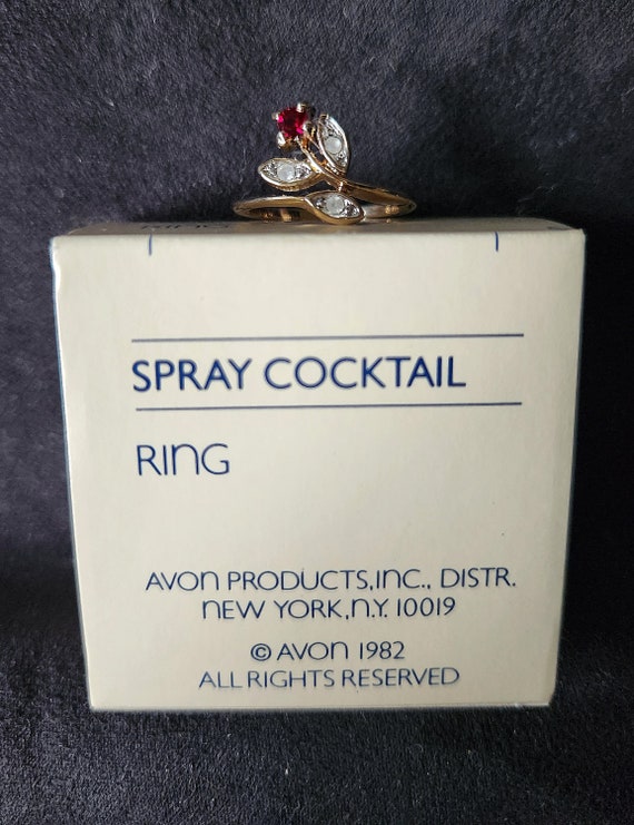 Avon 1982 Spray Cocktail Ring (Size 5)