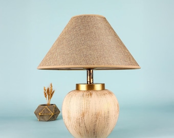 Lampada in ceramica fatta a mano, lampada da tavolo con decorazioni artistiche moderne, regalo unico per gli amanti della casa, paralume decorativo in ceramica fatto a mano di Tampa