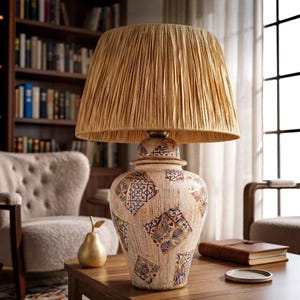 Boho bordslampa med ingefärsglas, lampskärm i naturlig raffia, bas med slitet kakelmönster, eklektisk heminredning, rustik elegant sänglampa