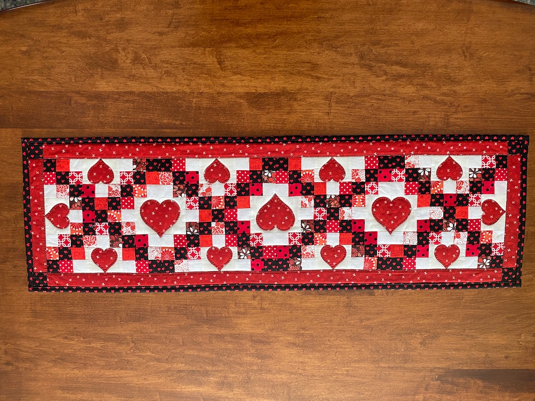 Hugs and Kisses Table Runner Sewing Pattern