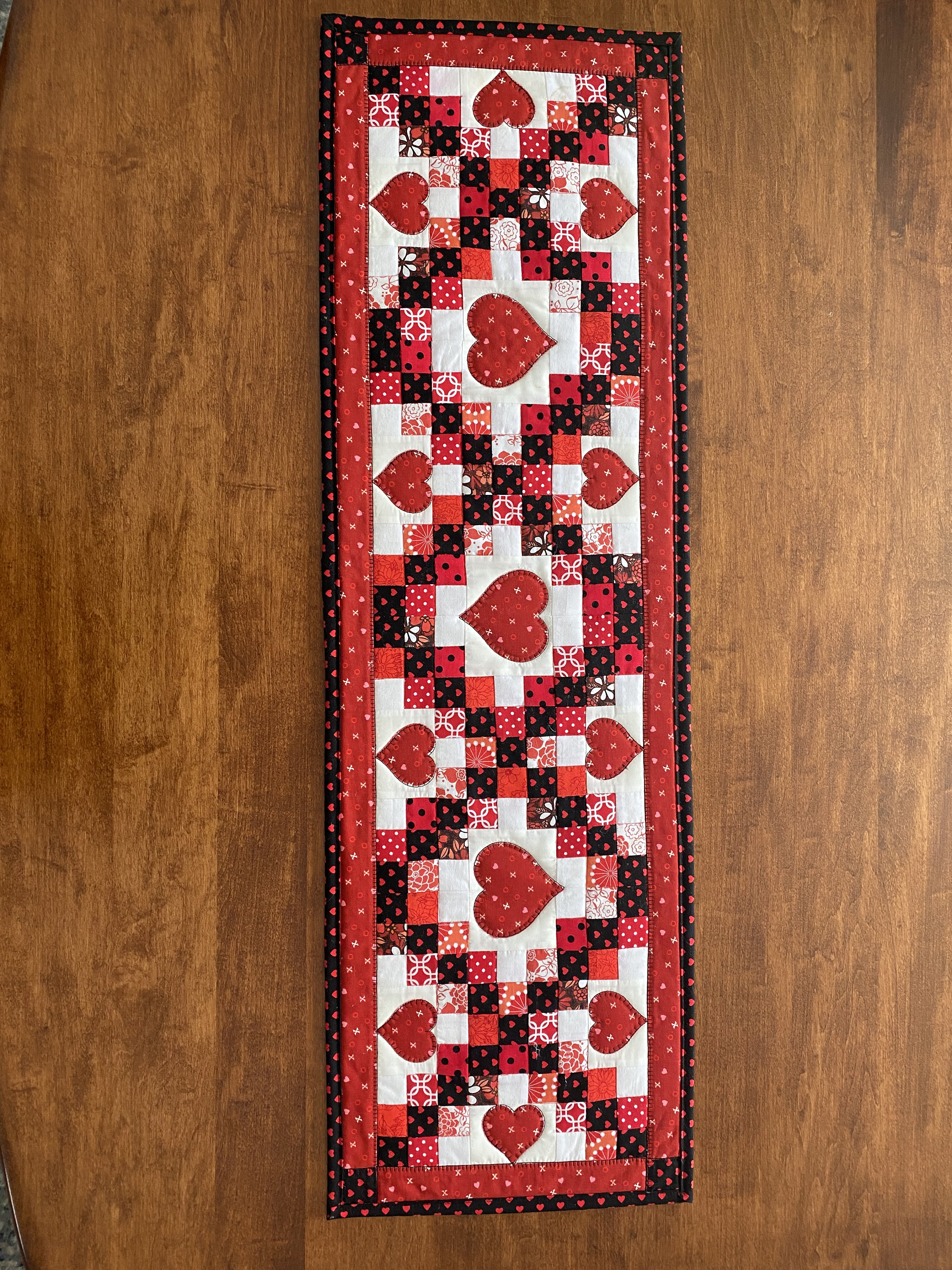 Hugs and Kisses Table Runner Sewing Pattern - Etsy