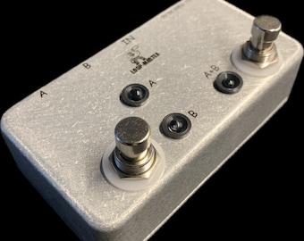 Loop-Master ABY Switcher Pedal – Guitar Amp Splitter A/B/Y Box, Signal Router, Pedalboard Switch, USA Made