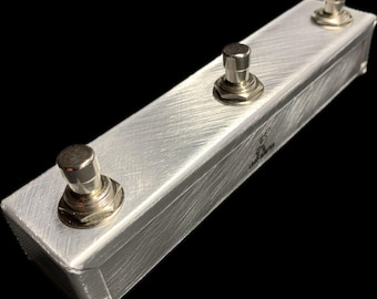 Loop-Master Strymon MultiSwitch Clone – 3-Button Aux Footswitch TRS, USA Made, In Stock
