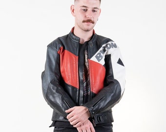 Size M biker jacket vintage biker jacket black and red heavy leather jacket 90s aesthetic moto jacket y2k grunge style second hand thrift