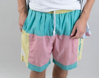 80s Vintage Men's Textile Shorts - Colorful Beach Cotton Shorts - Size M, Retro Summer Shorts
