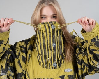 Vintage ski black and yellow ski parka hoodie crazy pattern Size L gender neutral 80s