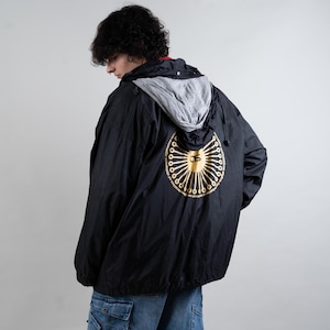 veste coupe-vent noire vintage surdimensionnée à capuche avec motif blanc abstrait unisexe neutre des années 80