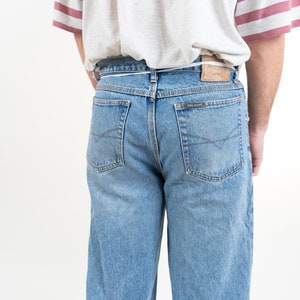 80s vintage denim jeans pants regular fit Waist 36 Size L light blue wash original 80s vintage pair of jeans gender neutral second hand