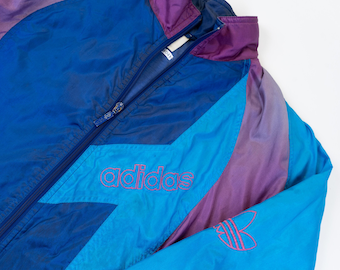 Chaqueta cortavientos Adidas vintage de los 80, chaqueta deportiva con estampado de bloques de color azul y morado, logotipo Adidas bordado en la parte delantera y trasera, unisex, talla M