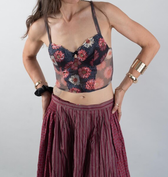 sleeveless bustier top