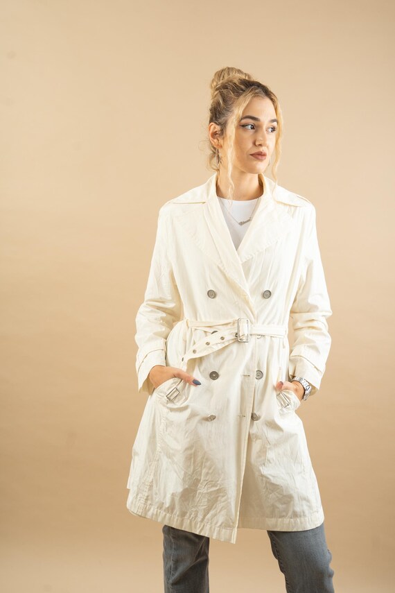 Vintage classic trench coat single breasted beige white Size S / M waisted with belt 80s 90s