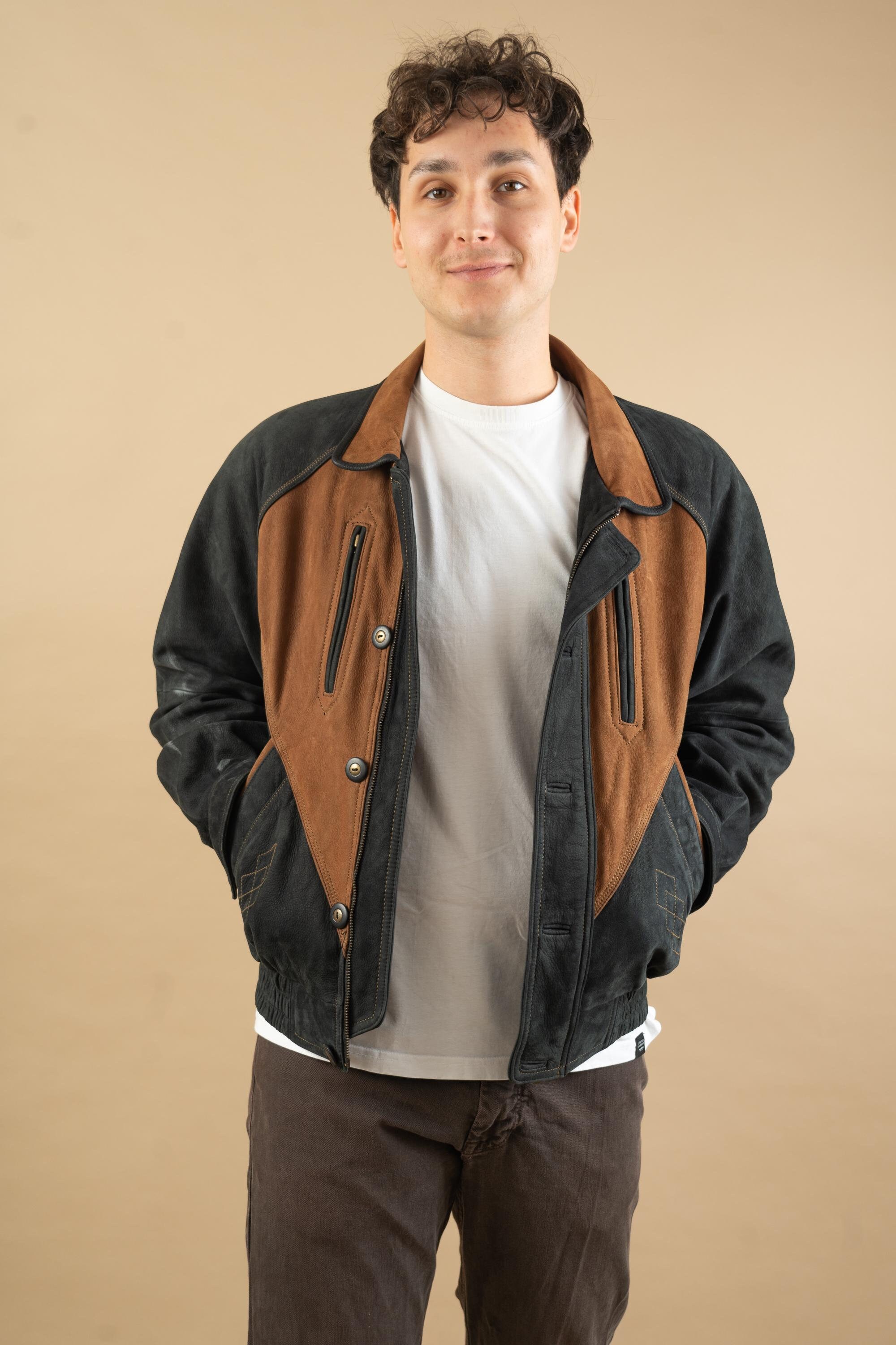 Size M Vintage Suede Leather Bomber Jacket | Retro Stylish