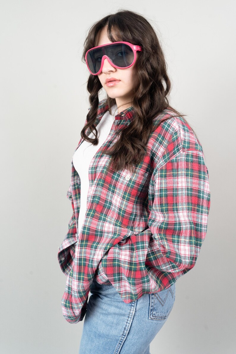 Vintage lumberjack shirt Size M hard cotton flannel 80s 90s red green image 8