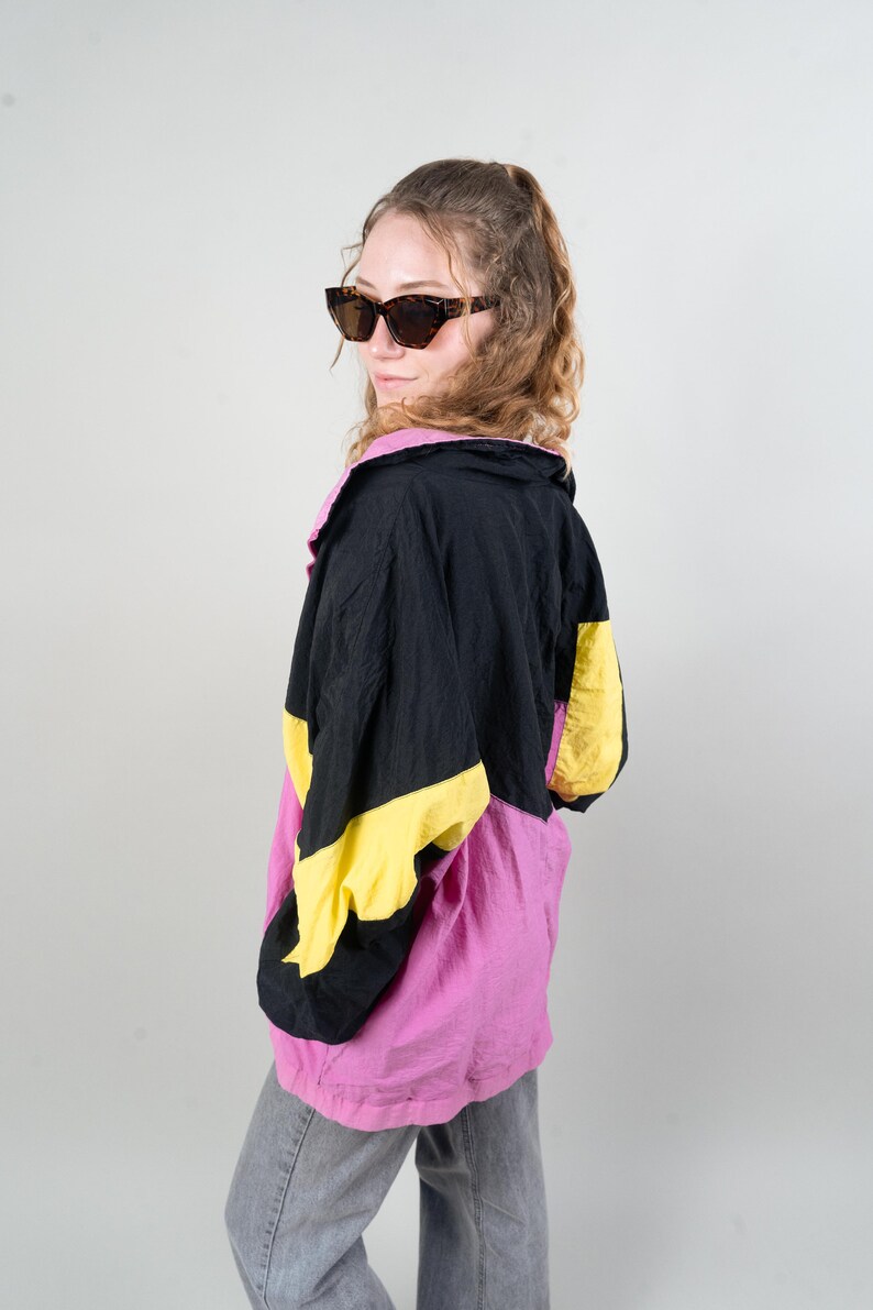 Vintage Size XL Shelljacket Sport Jacket Windbreaker 80s 90s black pink image 4