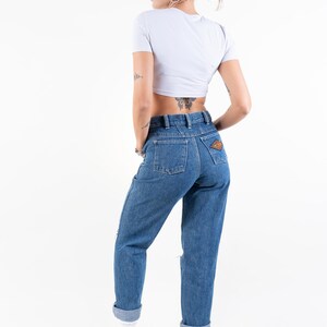 Taille M 80s vintage denim jeans pantalon coupe régulière Taille 32 bleu clair lavage original années 80 vintage image 5