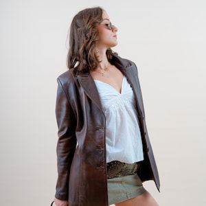 Veste en cuir vintage des années 80 marron boutonnée surdimensionnée en cuir véritable esthétique grunge des années 90