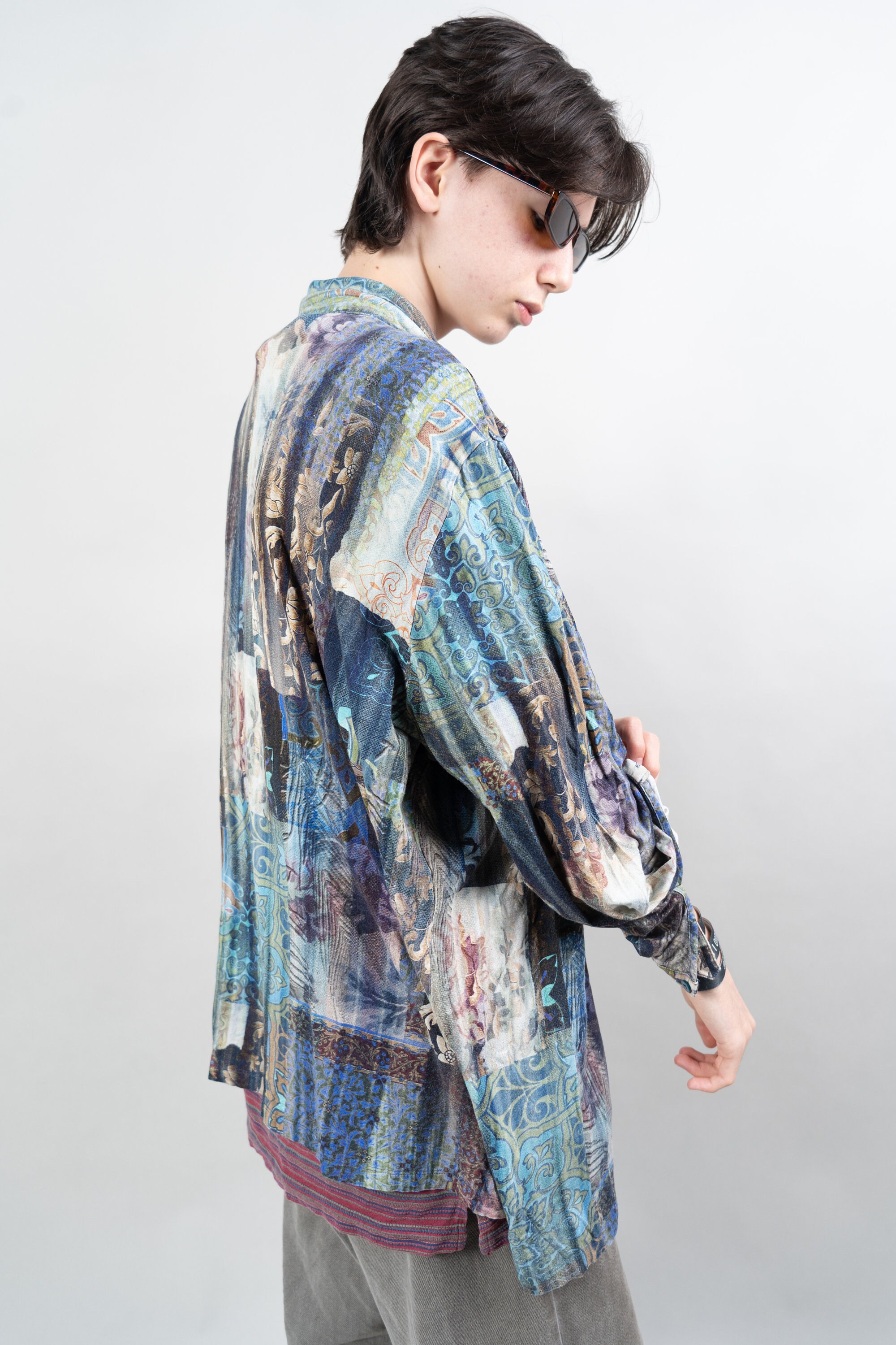 Vintage printed shirt blue crazy pattern oversized hard cotton gender neutral 80s