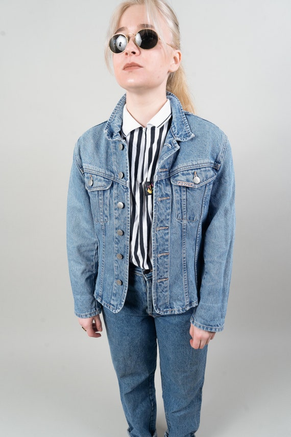 80s Vintage Women's Blue Denim Jacket - Button-Up Closure, US XS / EU S