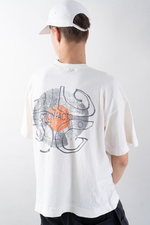 Vintage Graphic Shirt White Band Shirt Print Tee 80s Oversized