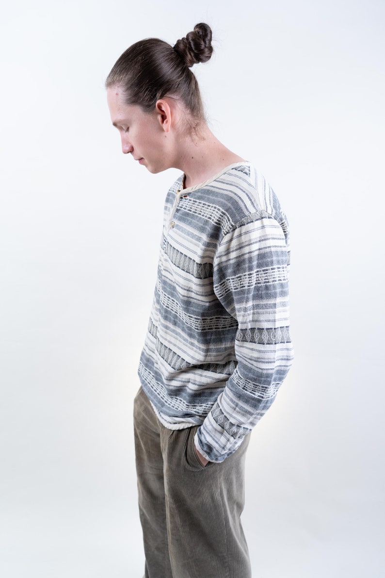 Vintage Shirt Size L Ethno crazy pattern shirt long sleeve oversize unisex 80s 90s sweatshirt John Baner image 3