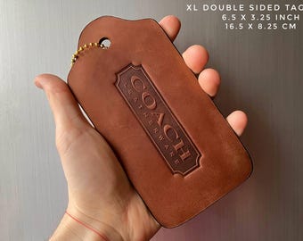 Etichetta ispirata a Coach XL; grande etichetta in pelle Coach