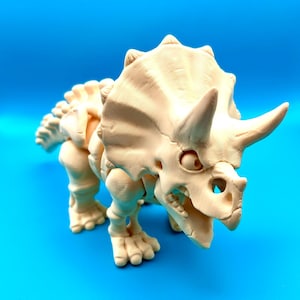Dinosaur Toy, Realistic Triceratops Model - Large Size
