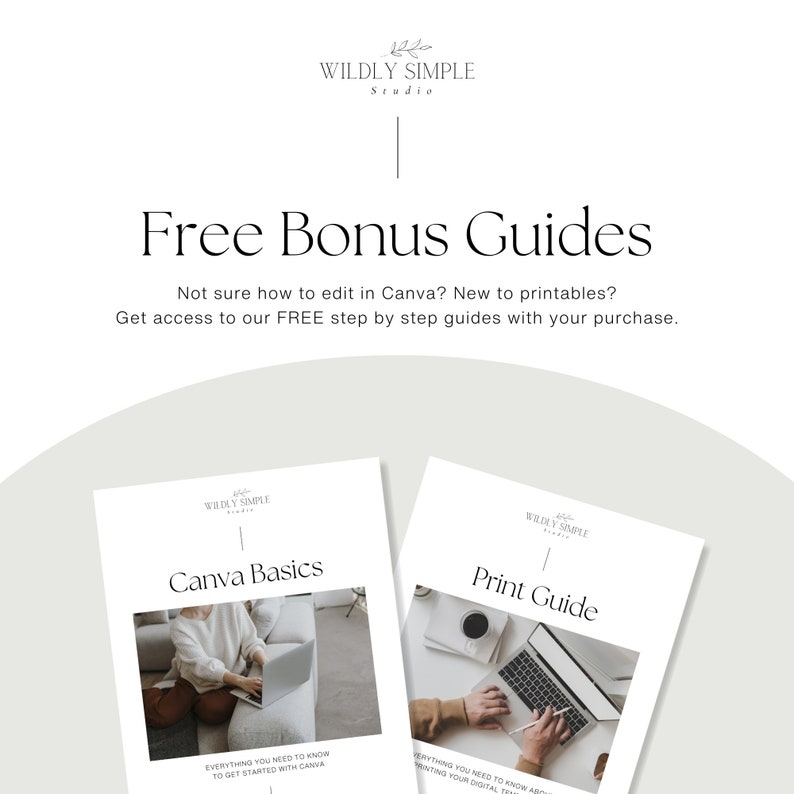 Może przedstawiać: Dwie drukowalne instrukcje z białym tłem i czarnym tekstem. Instrukcja po lewej stronie nosi tytuł "Canva Basics", a instrukcja po prawej stronie nosi tytuł "Print Guide". Obie instrukcje przedstawiają osobę korzystającą z laptopa.
