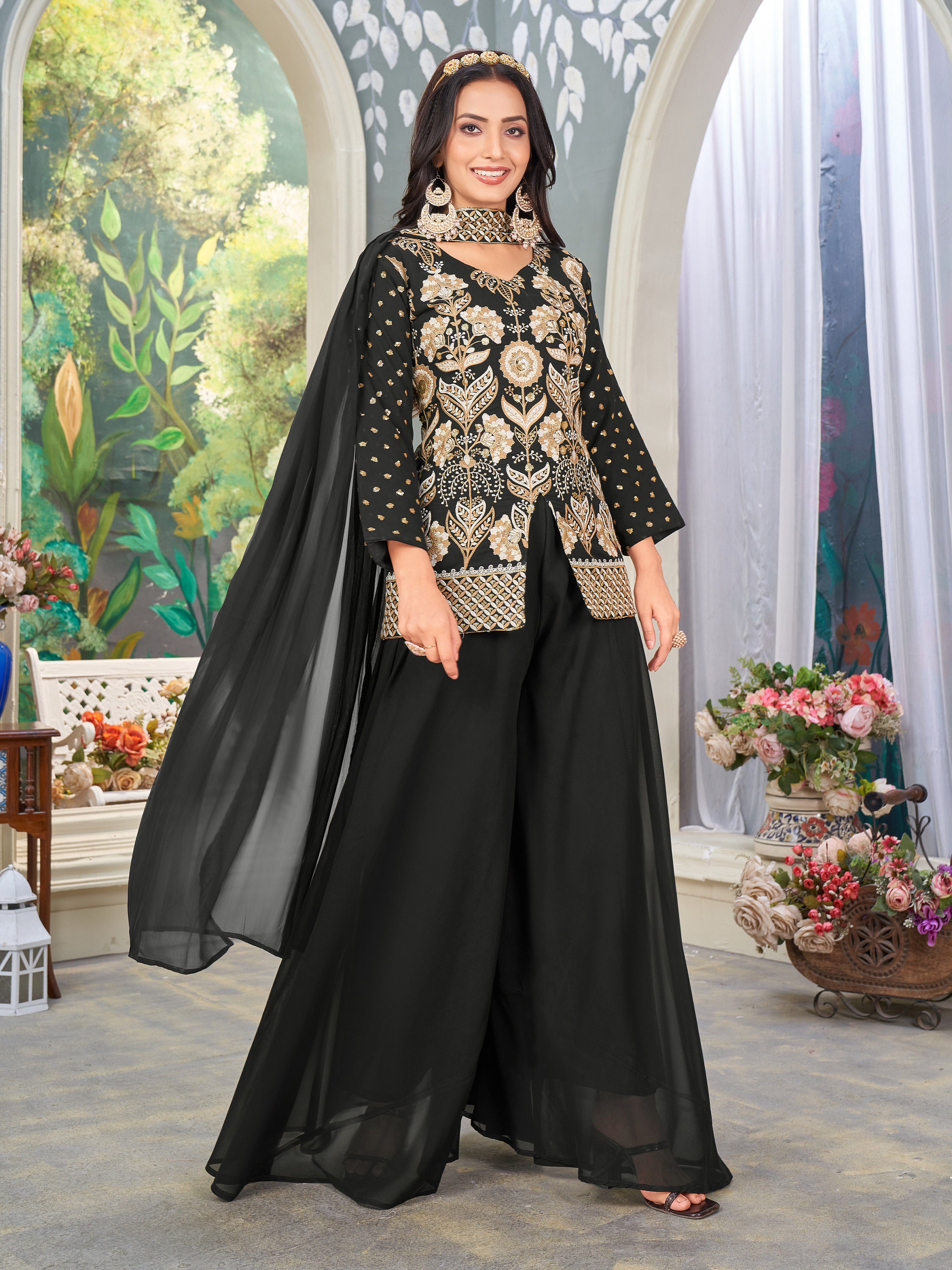 Black and golden palazzo suit 2025
