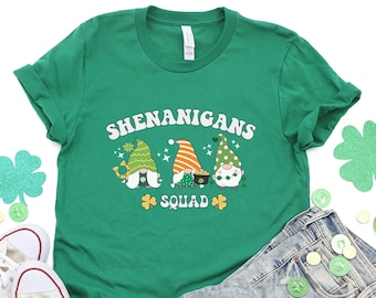 Koszulka Shenanigans Squad na Dzień Świętego Patryka: Lucky Gnomes Tee