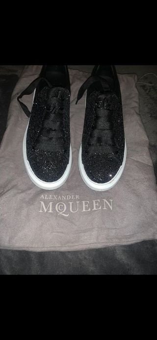 Alexander mcqueen trainers black deals suede